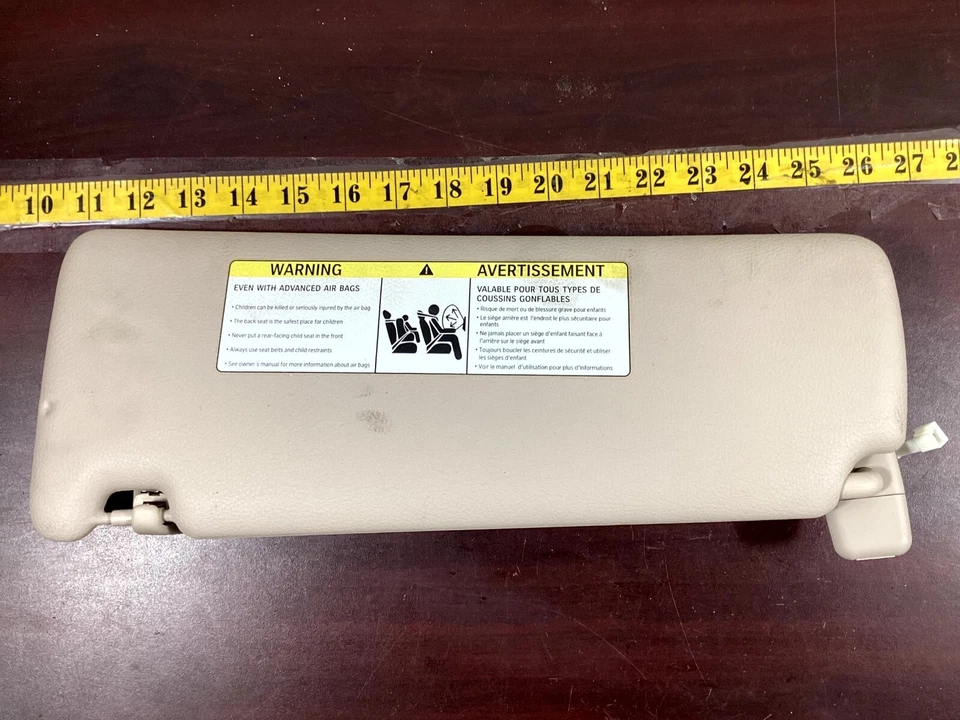 BMW 328i 335i 2012-2016 conjunto de parasol izquierdo y derecho beige vinilo par OEM. Foto 2 de 4