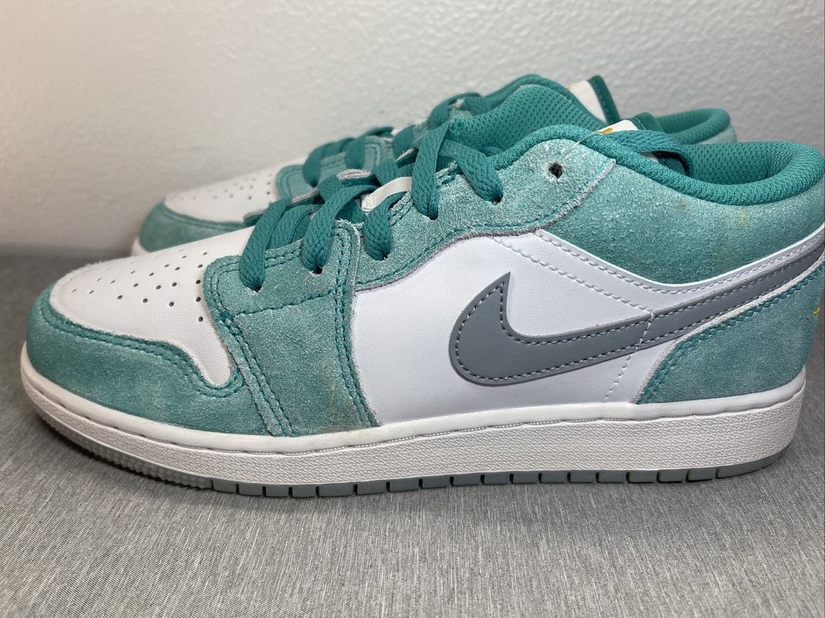 Nike Air Jordan 1 Low SE GS New Emerald Size 6Y Taxi Green
