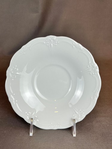8 Tirschenreuth BARONESSE WHITE 3" Flat Cup & Saucer Sets: MINT - Picture 5 of 13
