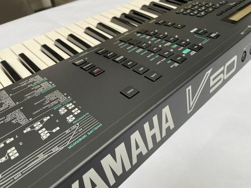 Yamaha V-50 V50 RARE vintage Synthesizer keyboard 1989 Synth Immaculate +CASE - Picture 18 of 21