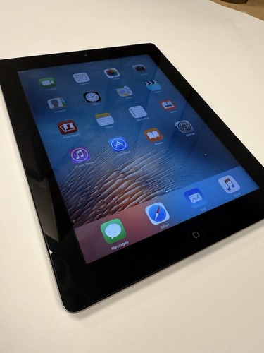 Apple iPad 2nd Generation 9.7 Inch Tablet Wifi Silver 2011 - Picture 5 of 16