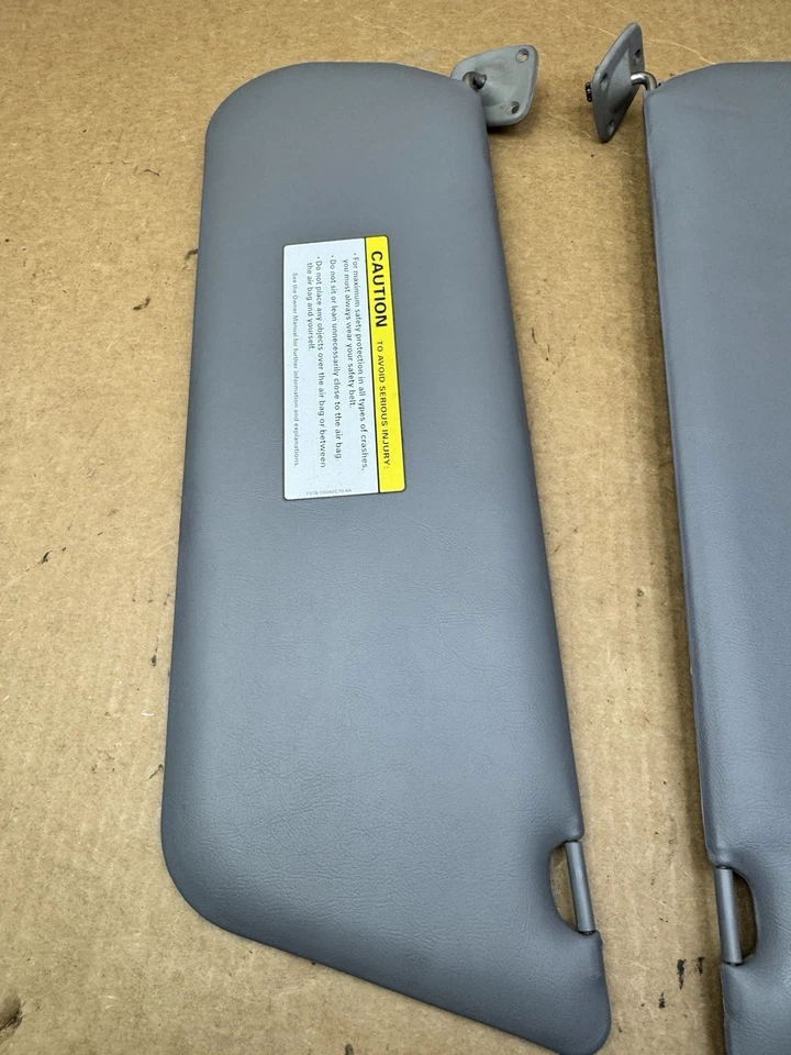 Juego de parasol gris vinilo OEM LH RH gris 1987-1996 Ford Bronco F-150 F-250 F-350 Foto 2 de 4