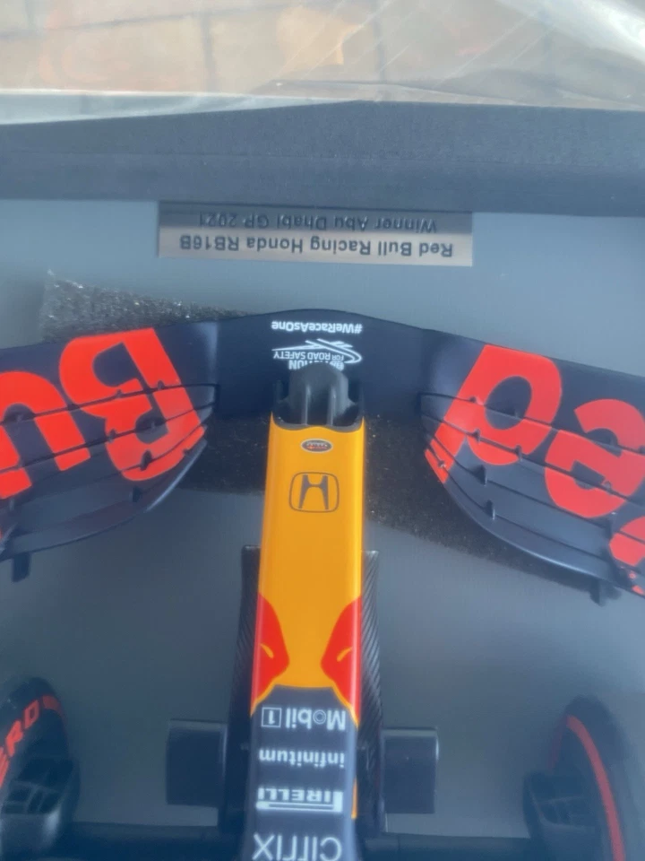1/12 Abu Dhabi 2021 Spark Max Verstappen F1 Red Bull Honda RB16B - Immagine 4 di 4