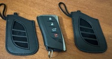 Genuine Lexus Oem Factory Key Fob Protector Gloves Cover Black Pt420-00184-lb Genuine Lexus Oem Factory Key Fob Protector Gloves Cover Black Pt420-00184-lb
