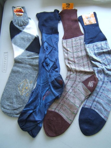 4 VINTAGE MEN'S COTTON RAYON SOCKS & COMBED COTTON NOS