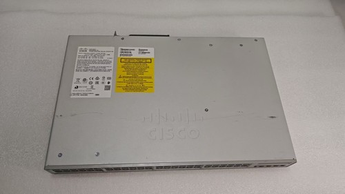 Cisco Catalyst C9200L-48P-4G-E 48-port PoE+ / 4x 1G SFP L3 Enterprise - 第 1/3 張圖片