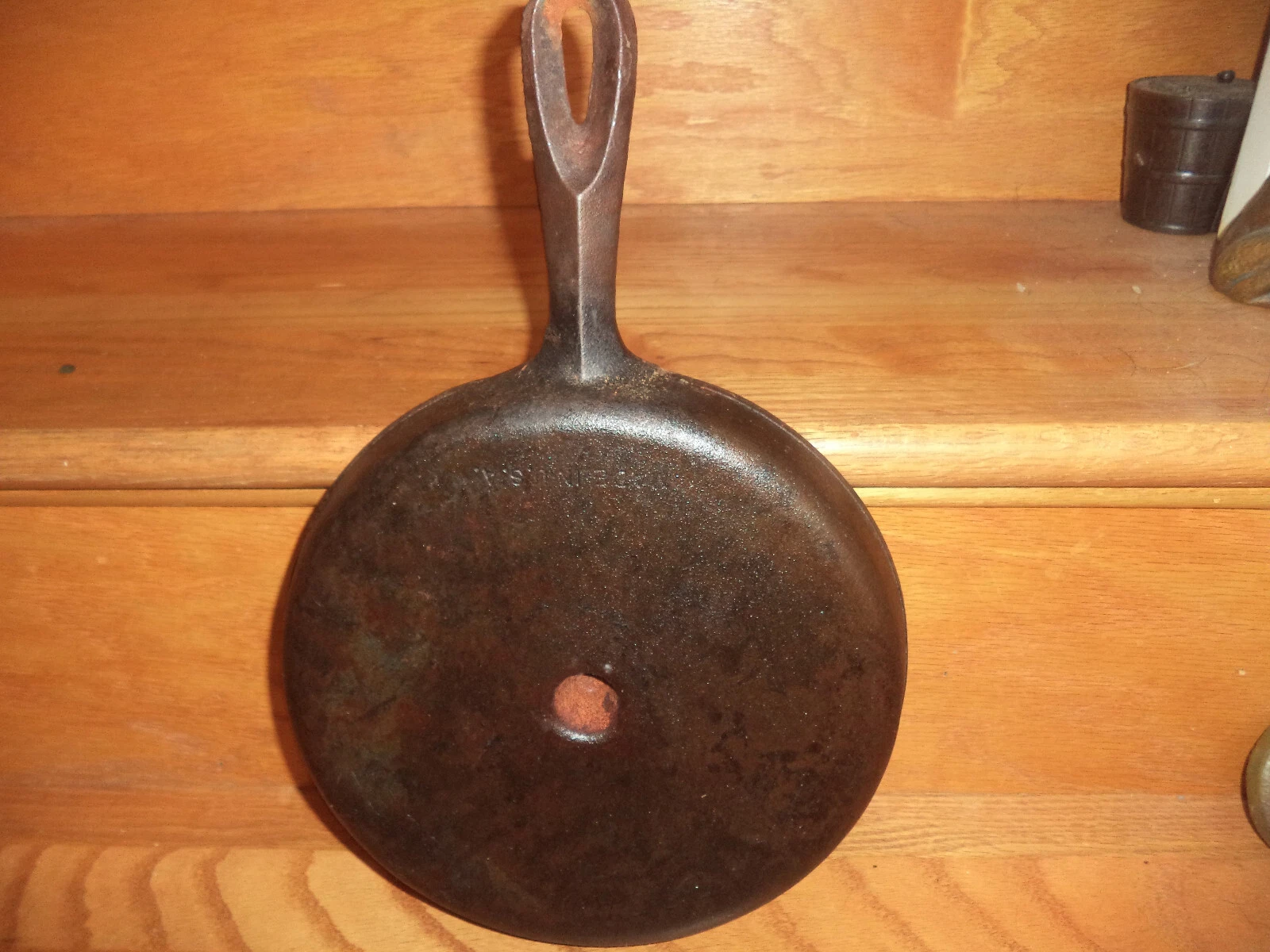 RARE VTG CAST IRON CORNBREAD SKILLET USA 8 SLOT