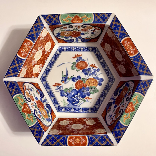 Vintage japanische Arita Imari Sechseck Porzellan Schüssel mit Fuß 8,5" B x 3" H Blumen Vogel - Bild 1 von 11