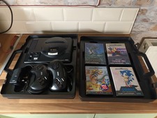Sega Mega Drive 1 Console Bundle 2 Controllers 4 Games and Carry Case