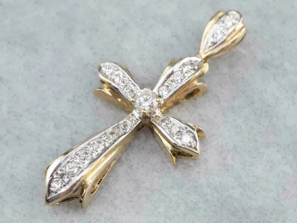 Colgante Cruz Navidad Diamante Creado en Laboratorio Corte Redondo 2Ct Chapado en Oro Amarillo 14K Foto 2 de 4