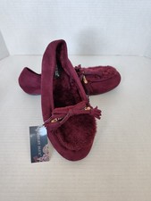 Laura Ashley Burgundy Slippers Womens Size 11 Gold Chain Accent Plush w Tassels