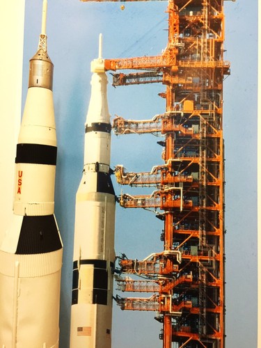 APOLLO 11 17 Star saturn v launch tower Trek Computer model space prop NEW - Picture 3 of 11