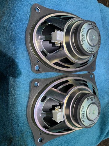 2020 Nissan Altima Rear Speakers Pair OEM 19-24 - Picture 4 of 9