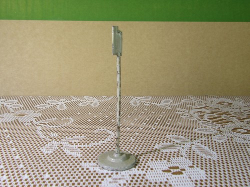 82Z Vintage 1950 Carré Violet Signalisation Mécanique SNCF H 7.7 cm Zéro - Imagen 3 de 8