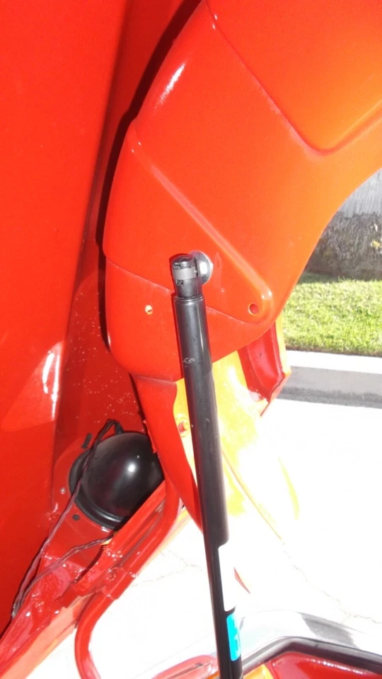 Kit de elevación fácil capó Triumph Spitfire 1970-1980 puntales de gas incorporados 1500 Foto 3 de 3