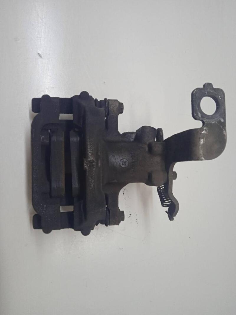 0204Y04614 360036 Rear Right Brake Calipers for TOYOTA AVENSIS (T27) BUSINESS