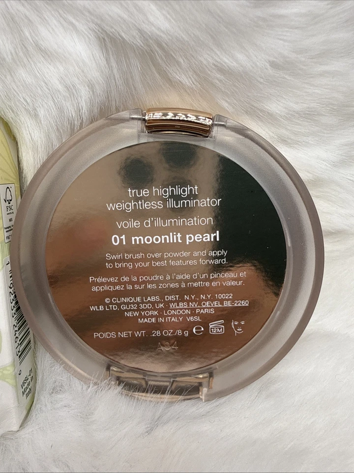 Iluminador sin peso Clinique True 01 Moonlit Pearl 0,28 oz - Nuevo en caja Foto 4 de 4