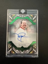 2025 Topps Transcendent Mark McGwire Emerald On-Card Auto /5 Sealed #TAC-MMC
