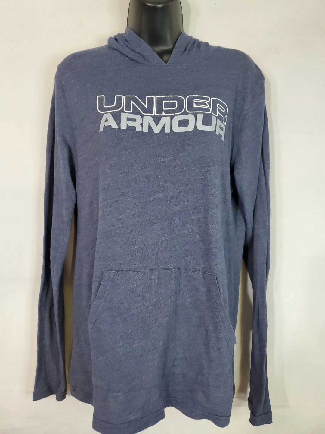 Under Armour Hoodie Men's Size Small Pullover Lightweight Kangaroo Pocket Loose
Opens in a new windo