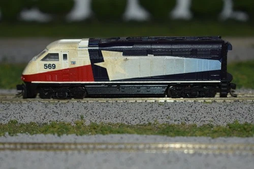 N Scale Rapido Unlettered F59PHI Diesel Locomotive 569 C56597