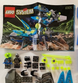 3 Lego Insectoids: 6905 Bi-Wing, 6837 Cosmic Creeper, 6817 B. Buzzer-all 100%