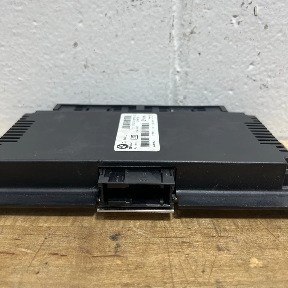 BMW 328I 2006-2010 AHL FRM II 2 módulos de control de luz de espacio para pies OEM Foto 3 de 4