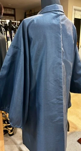 Unused Men s Haori, Pure Silk, deep navy blue, small size, excellent condition.  image 3