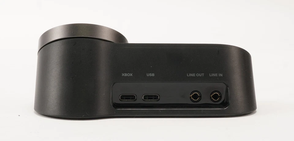 SteelSeries Arctis Nova Pro Gaming Headset for Xbox PC PS4 PS5 and Switch - Image 4 of 4