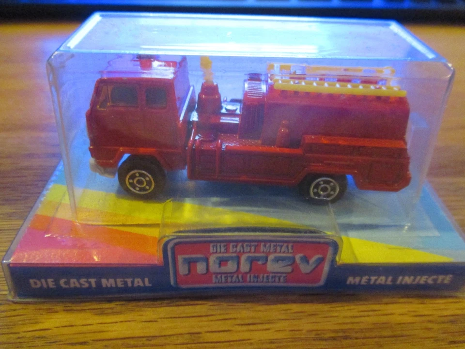 Norev Red Fire Truck HO Scale MIP France w Free ship! - Image 4 of 4
