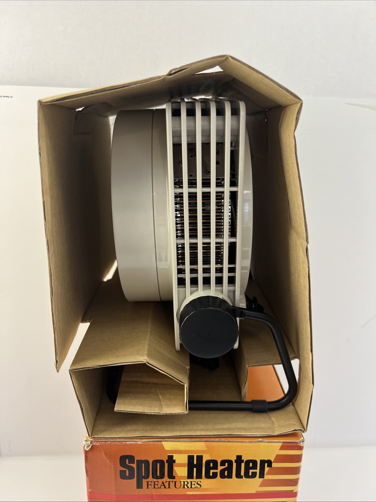 Vornado Spot Heater Whole Room, Cool Touch Cabinet, Quiet, Thermostat Control ￼￼