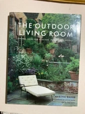 THE OUTDOOR LIVING ROOM: Stylish Ideas for Porches, Patios, and Pools HBDJ WOW!!