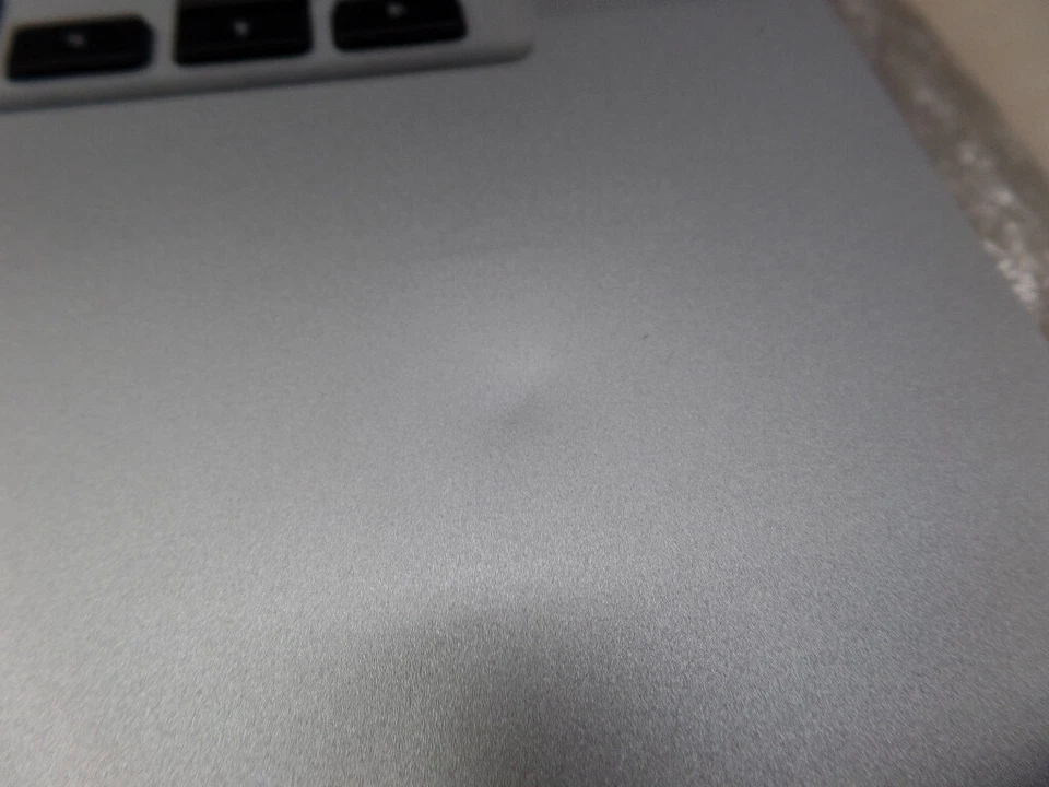 Awesome Apple Macbook Pro 15” Mid 2011 Intel i7 2.0GHz 8GB RAM 512GB 10.13 - Image 2 of 4