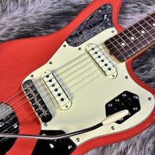 Fender FSR Made in Japan Traditional II 60s Jaguar Alder Body Fiesta Red