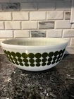Vintage PYREX Glass Large 4 Qt Mixing Bowl #404 Green Polka Dots