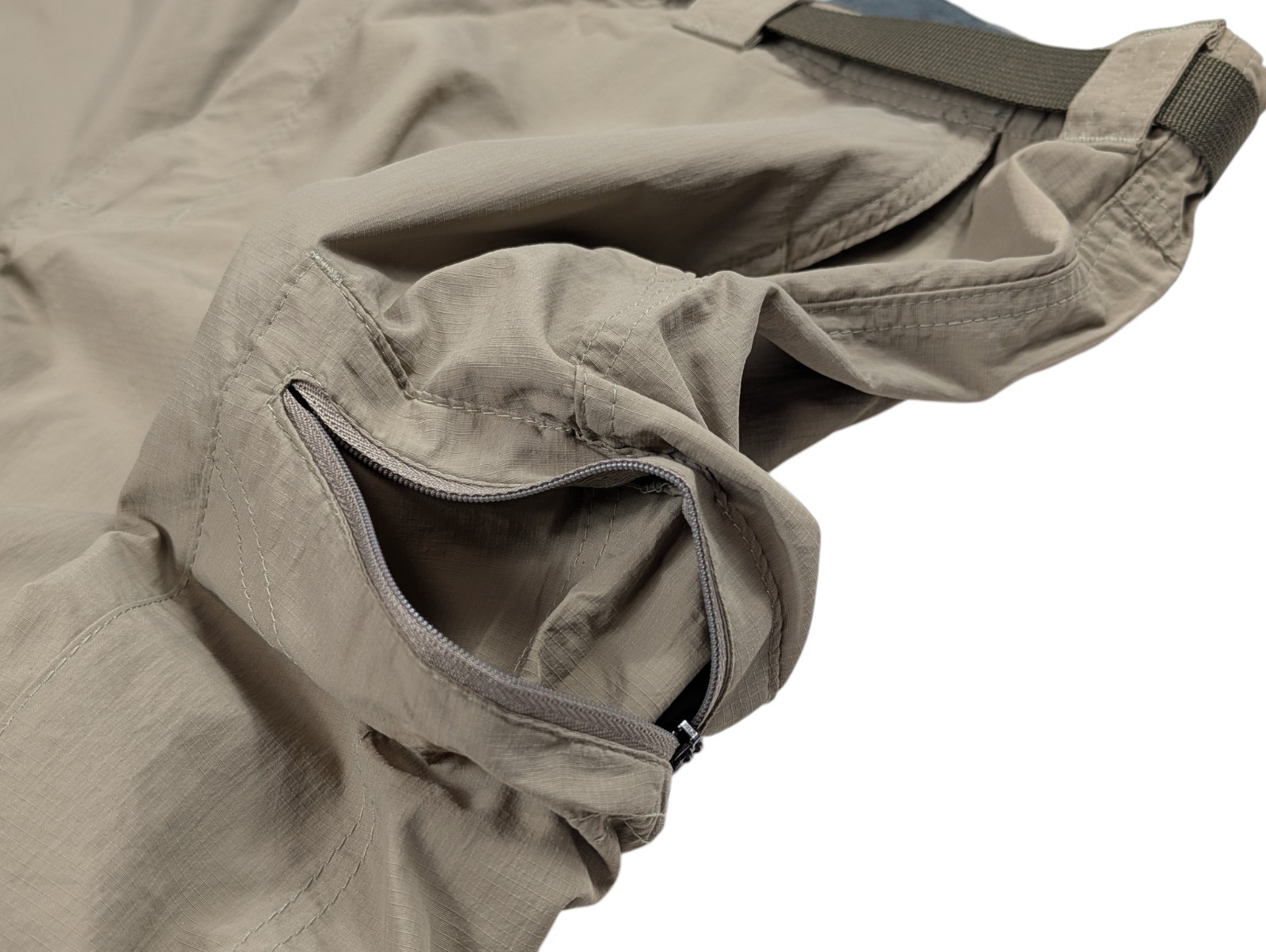 NEW Columbia Silver Ridge Convertible Cargo Pants Men 44x28* Omni-Shade Khaki thumbnail 11