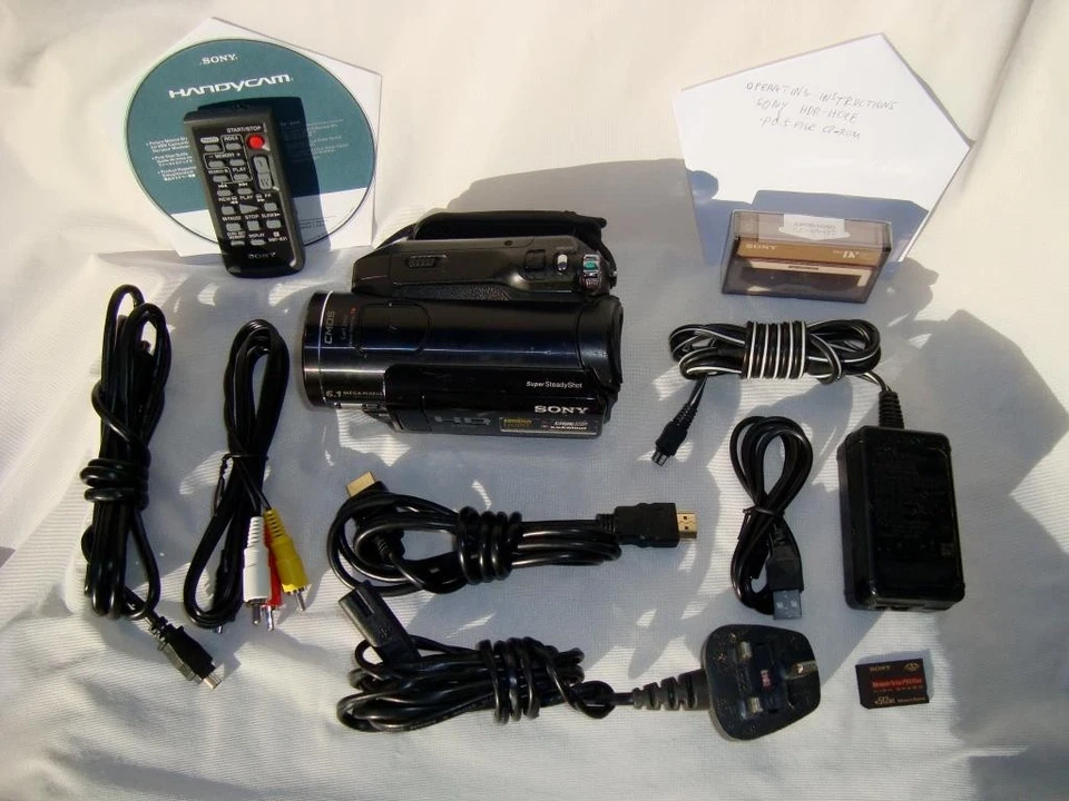 SONY HDR-HC9E CAMCORDER. PAL. MINI DV HDV HI-DEF HD. 1 YR. WARRANTY. VGC. - Image 2 of 4