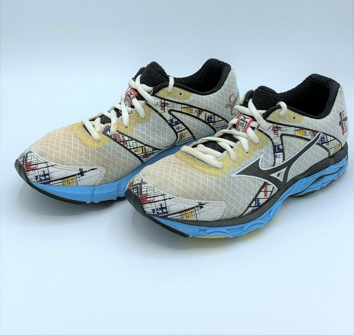 Mizuno Wave Inspire 10th Anniversary Womens Size White Running Shoes