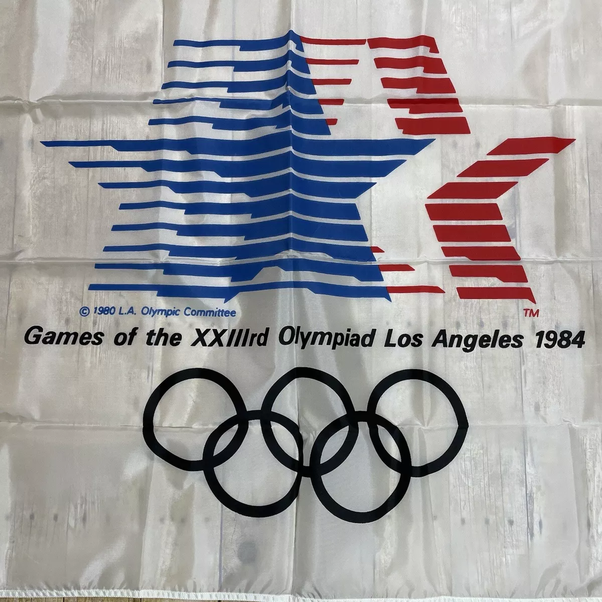 The flag of the Olympic Games (10)