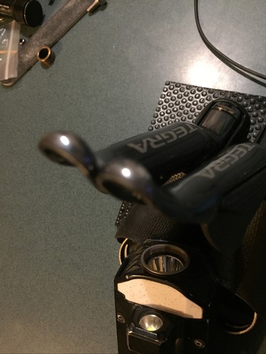 Shimsno Ultegra DI2 Shifters ST-6770 - Picture 2 of 9