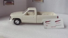 ERTL AMT 92 Chevy Silverado Sportside Dealer Promo Model 1:25 Summit White #6141