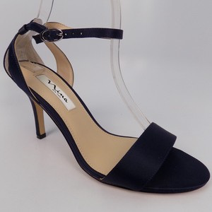 nina venetia sandals