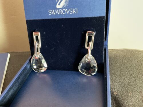 Genuine Swarovski Parallele Crystal Drop Rhodium Plated Earrings BNIB - Picture 2 of 3
