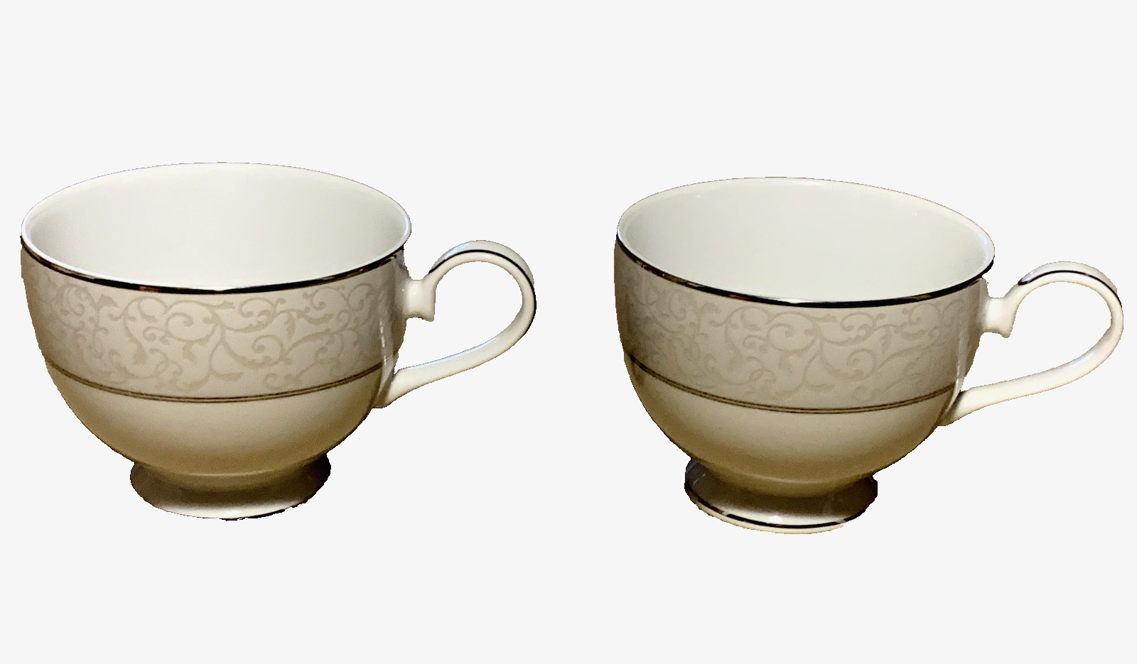 Coffee/ Tea Cups 9 oz Mikasa Parchment New L3438 Dishwasher Safe ( lot of 2 )