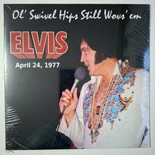 Elvis Presley - Ol Swivel Hips Still Wovs Em ...