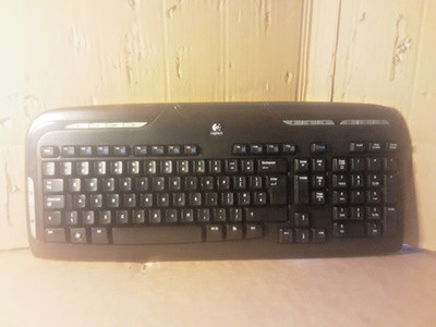 Logitech Cordless Desktop EX110 nur Tastatur - OHNE USB-Empfänger