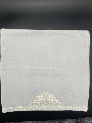 Set of 8 Martex Trousseau Applique Light Blue/Silver Towels Vintage - Picture 3 of 11
