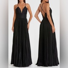 New Mac Duggal Shimmer Pleated Plunge Neck Criss Cross Back Black Gown Sz 0