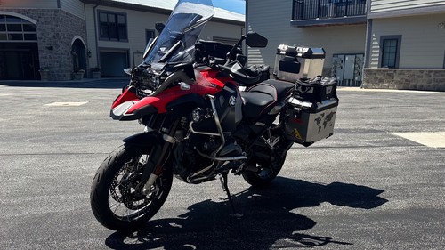 2016 BMW R1200 Adventure ONLY 1700 Miles TONS of Tasteful Upgrades!
