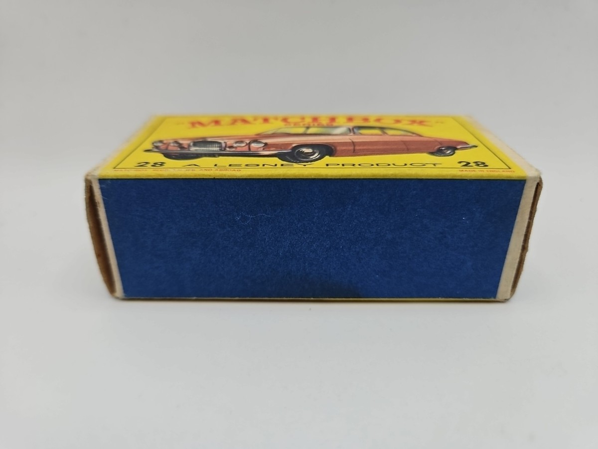 Lesney Matchbox Jaguar Mk 10 No 28 E4 Box Brown Original Wheels