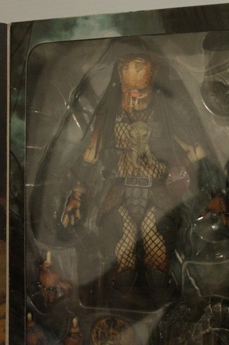 Predator AHAB: Ultimate Edition Neca Sammlerstück Actionfigur Spielzeug Box beschädigt - Bild 6 von 14